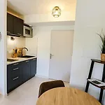 Appartement T1 Bis Rénové, Clim Et Confort - Raphaël *